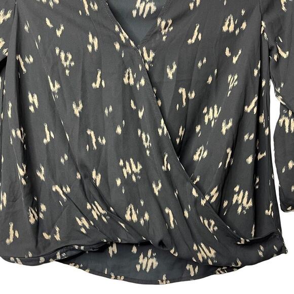 All in Favor Womens Print Faux Wrap Top Front Blouse Small Black Taupe‎ Smudge - Picture 7 of 11